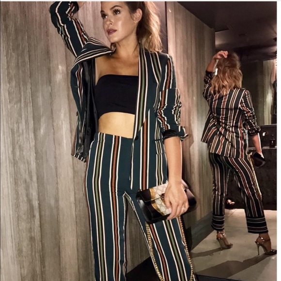 Zara Women Striped Blazer
Chic and sophisticated - Picture 2 of 11